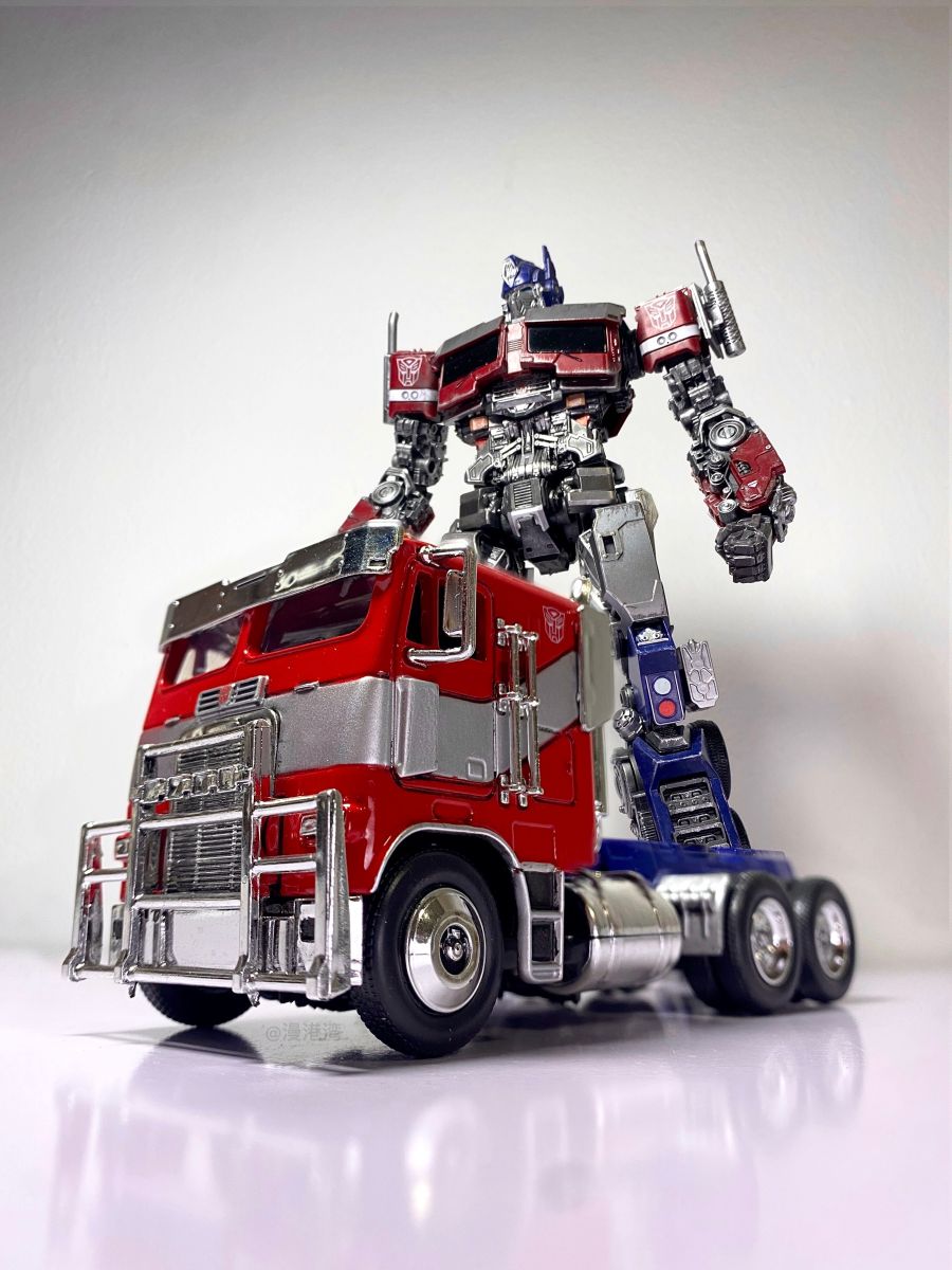 Amazon.com: Transformers Rise of The Beast 1:24 1977 Chevy